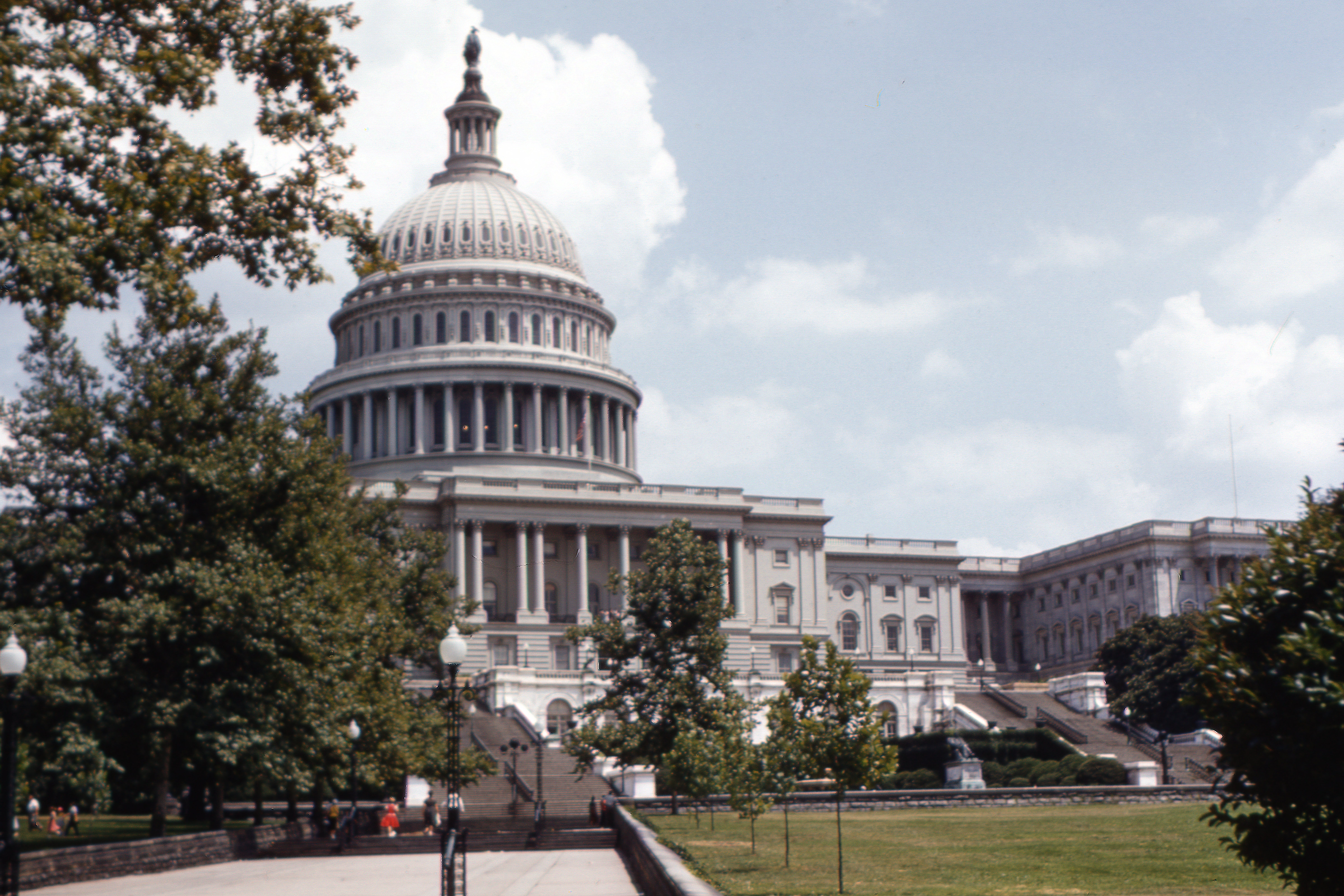 Rep. Carter withdraws amendment, Census funding maintained