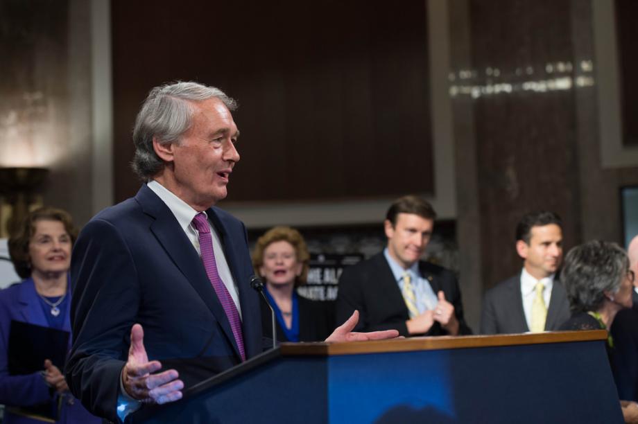 Congressional Democrats Urge Tougher Child Privacy Rules from FTC